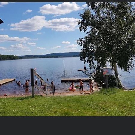 Egen Stuga Och Vedeldad Bastu Linghed Eksteriør billede